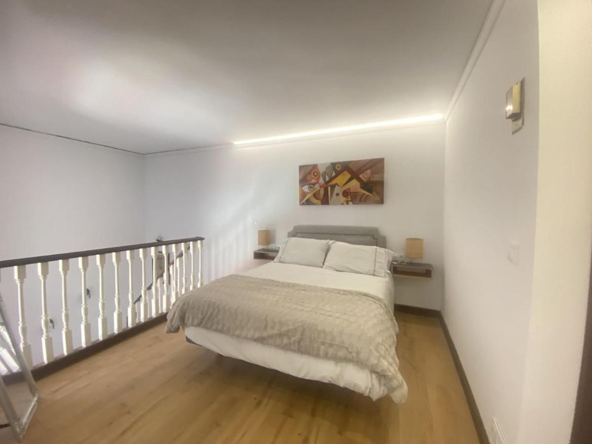 Апартаменты Edificio El Moderno Puerta Del Sol Виго Экстерьер фото