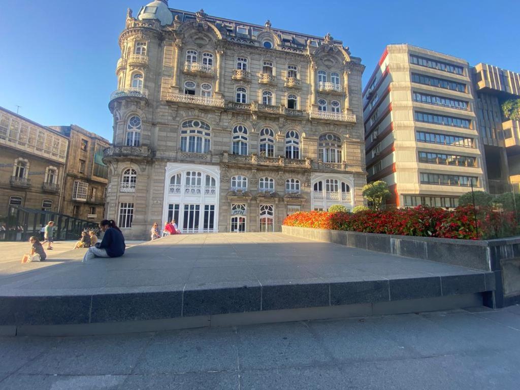 Апартаменты Edificio El Moderno Puerta Del Sol Виго Экстерьер фото